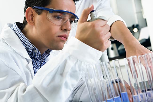 Labcos sở hữu đội ngũ chuyên gia nhiều năm kinh nghiệm trong lĩnh vực mỹ phẩm