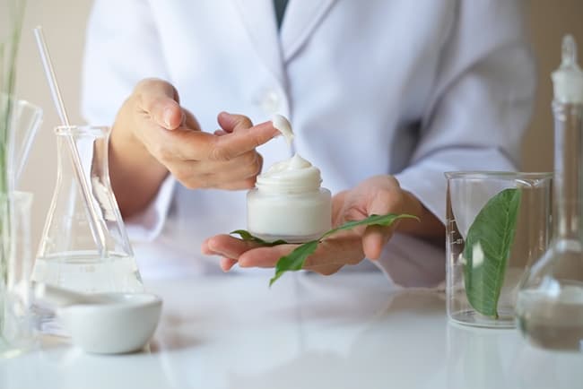 Labcos tiên phong trong sản xuất mỹ phẩm thiên nhiên an toàn