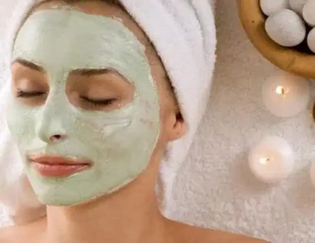 Dưỡng trắng da với mặt nạ Vitamin E và bột Ngọc Trai
