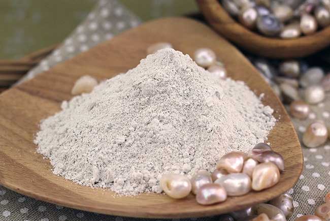 Bột Ngọc trai giúp làm trắng da, săn chắc và mịn màng.