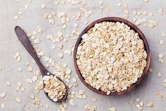 Bột Yến Mạch giúp trị mụn và làm giảm nếp nhăn.