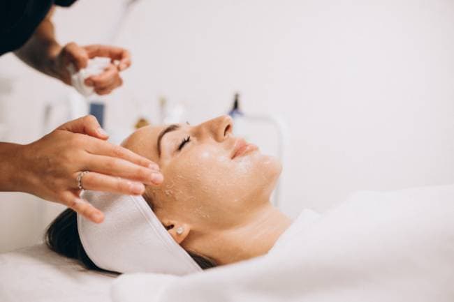 Chăm sóc da tại spa