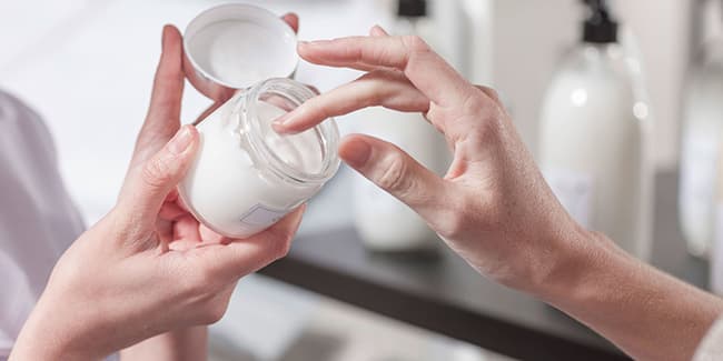 Nguyên liệu Glycerin là thành phần được sử dụng thường xuyên