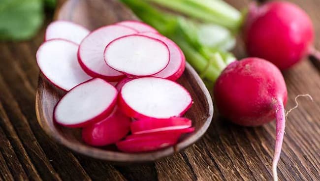 Củ Cải Đường sản phẩm là chất tạo màu tự nhiên dạng lỏng nổi tiếng trong mỹ phẩm.