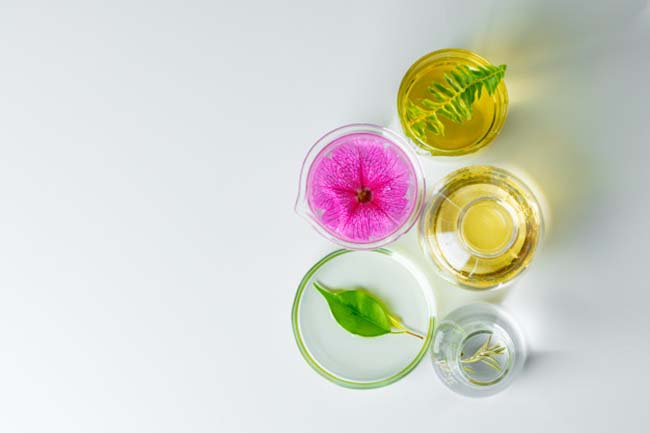 Mỹ phẩm natural vô cùng an toàn cho sức khỏe của người sử dụng