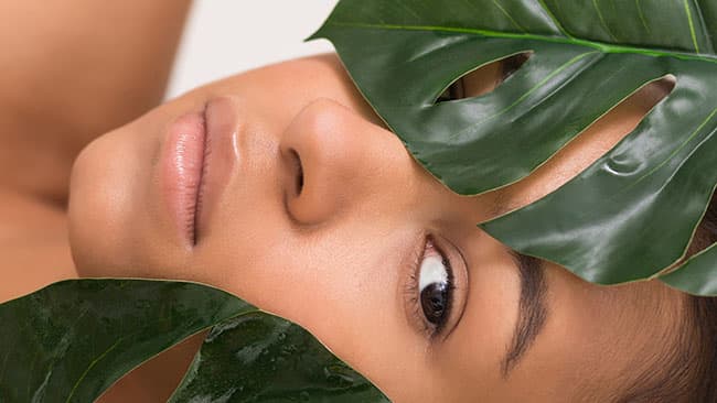 Nguyên liệu sản xuất mỹ phẩm chất lượng là một trong những mối quan tâm lớn của các đơn vị kinh doanh