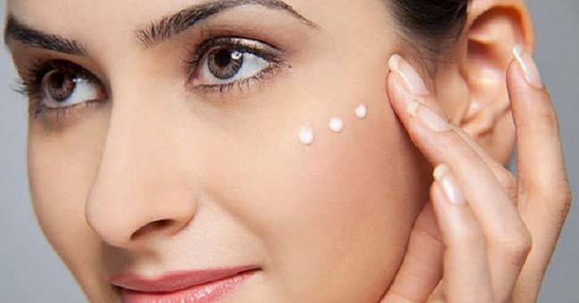 Kem dưỡng nám da sản phẩm không thể thiếu trong bộ sản phẩm trị nám
