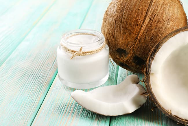 Dầu Dừa tinh khiết được sản xuất bằng phương pháp ép lạnh