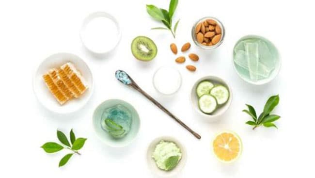 Mỹ phẩm natural thường không gây hại cho da khi sử dụng.