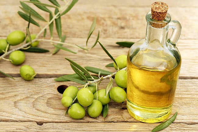 Dầu OLive được ưa thích sử dụng trong nguyên liệu làm son môi