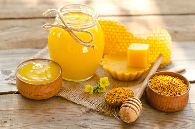 Sáp Ong cũng cho chất lượng làm mềm da phong phú, rất hữu ích cho da khô