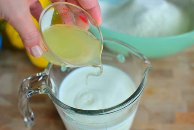 Sữa chua là một trong những bí quyết dưỡng da tự nhiên trắng sáng.