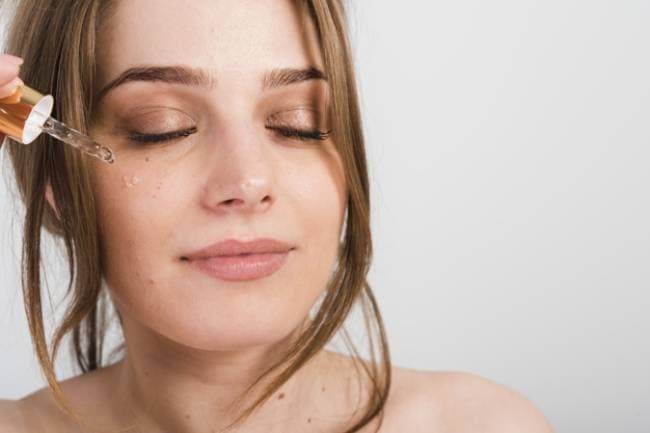 Serum dưỡng trắng da an toàn