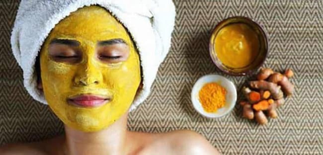 Nghệ cũng có khả năng nuôi dưỡng làn da mềm mịn và trắng hồng hiệu quả.