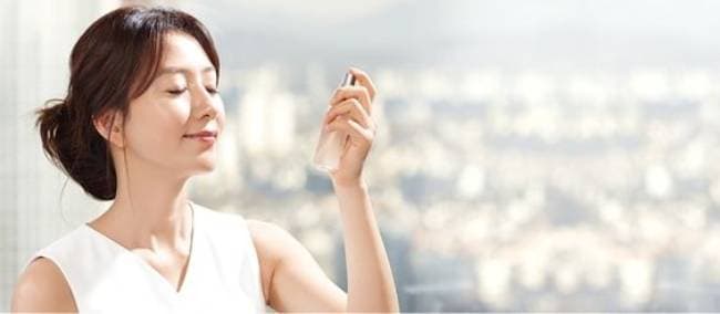 Xịt khoáng là loại chất lỏng chứa nhiều chất cho da