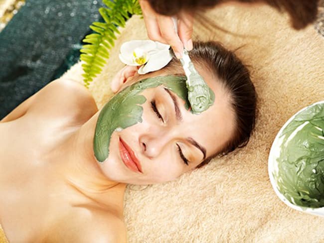 Xu thế làm đẹp chú trọng sức khỏe từ mỹ phẩm thiên nhiên đang dần thống lĩnh thị trường.